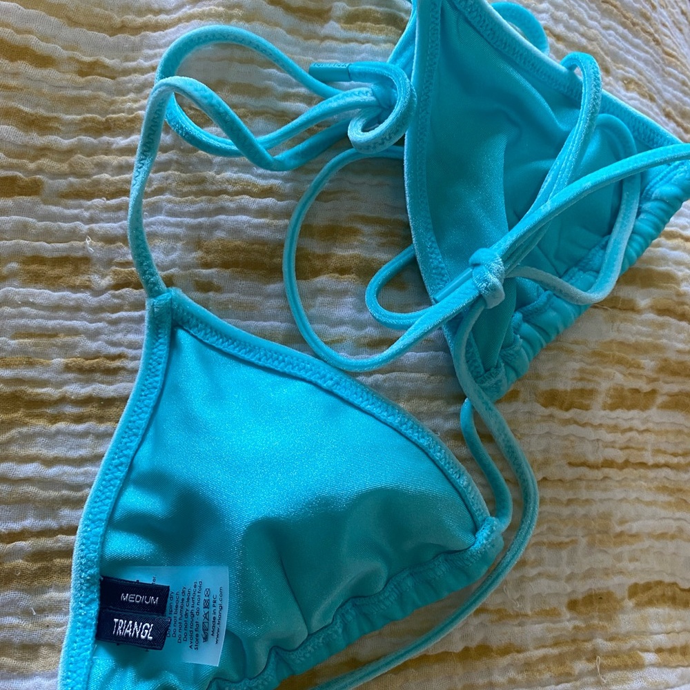 Triangl Suit! - Picture 4 of 5